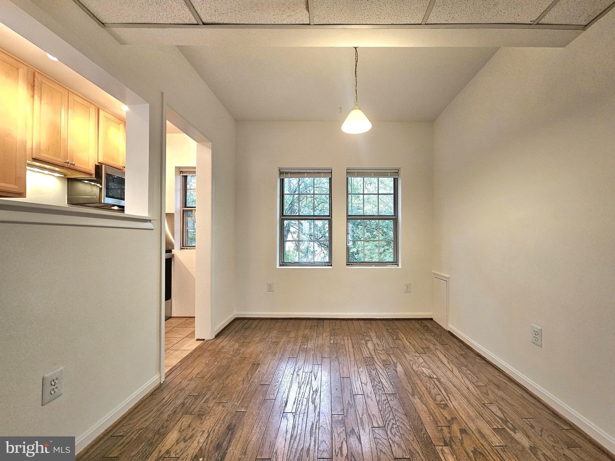 COLONIAL VILLAGE - Residential Lease