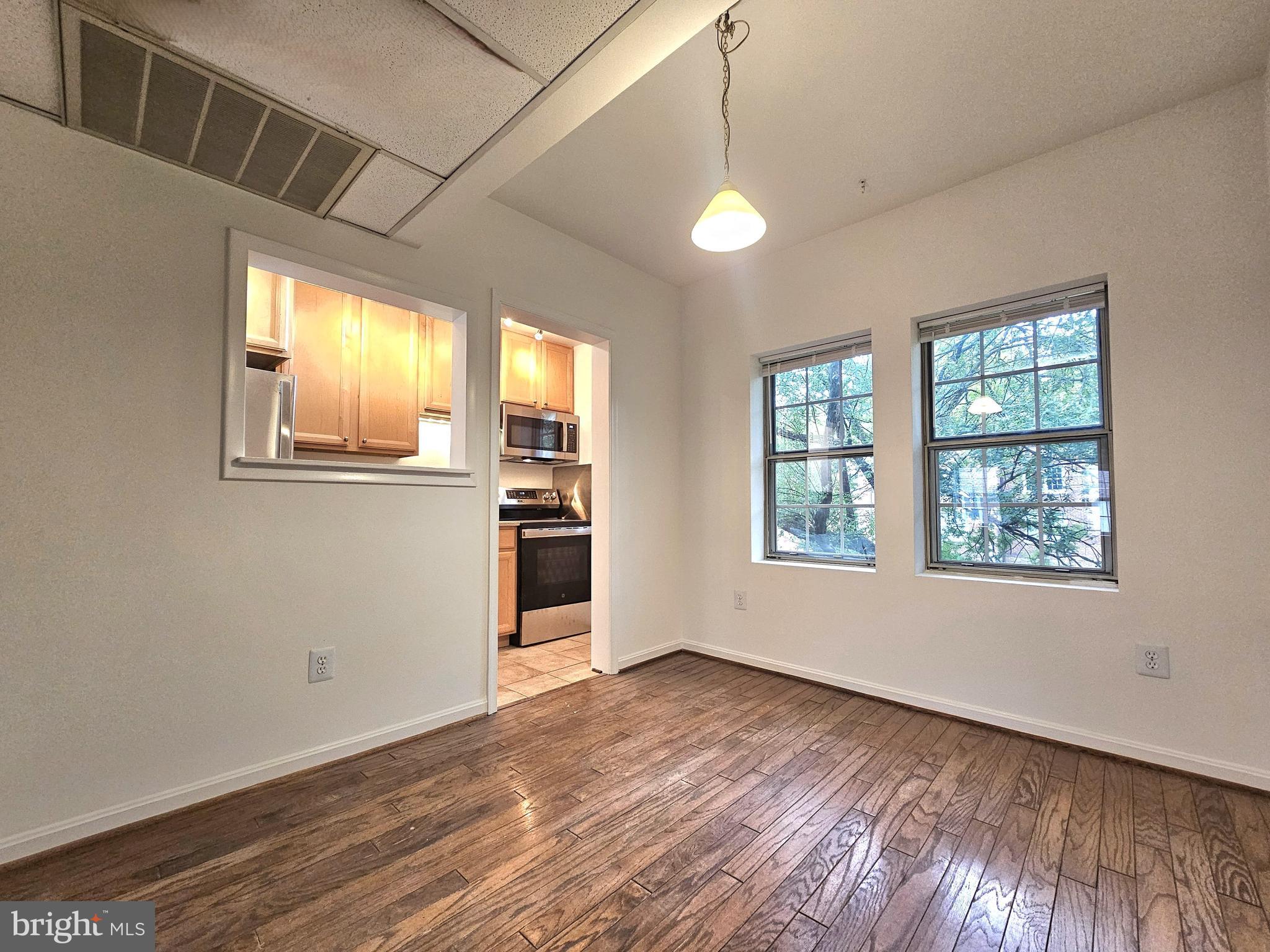 COLONIAL VILLAGE - Residential Lease