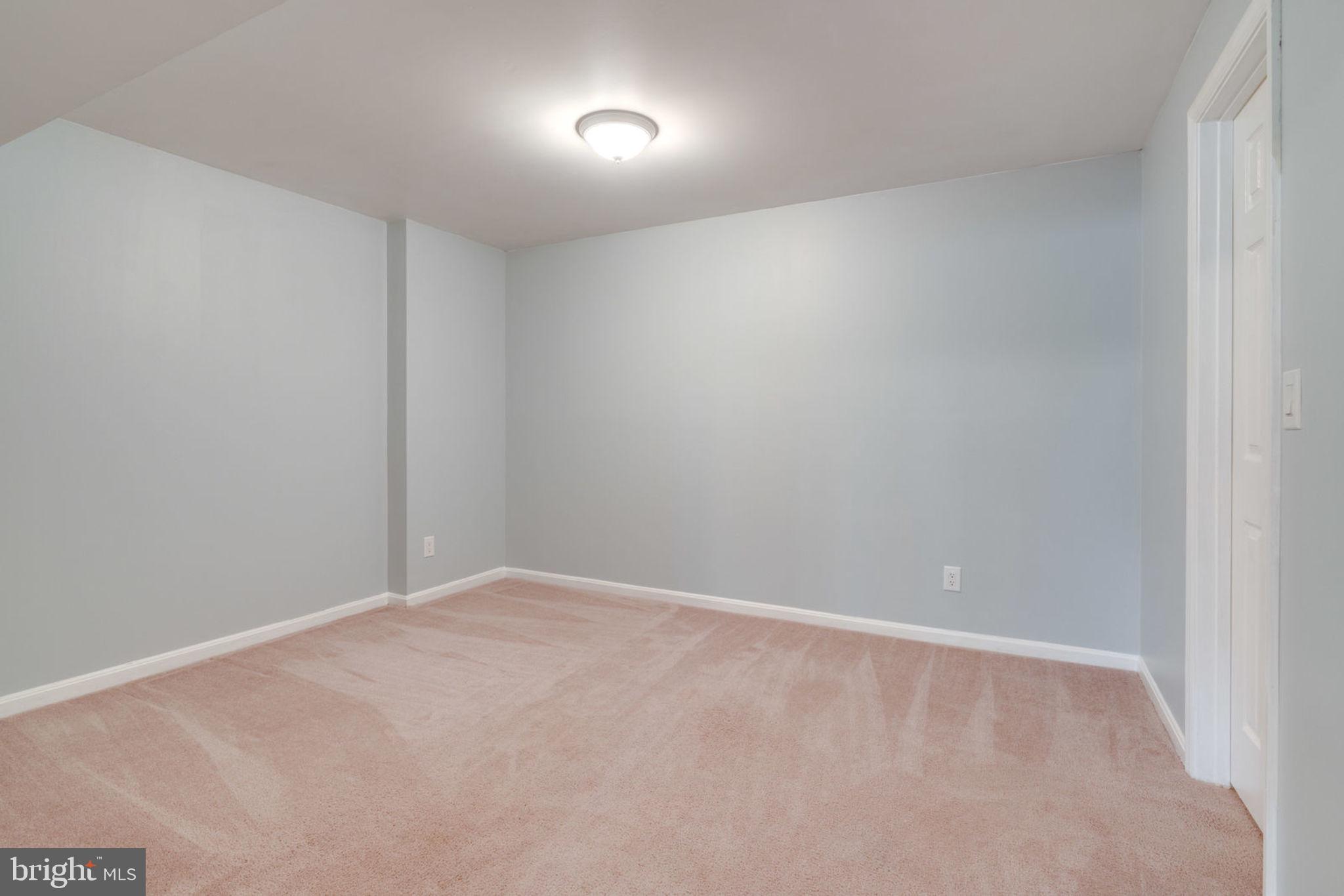 SOUTHLAKE AT MONTCLAIR - Residential