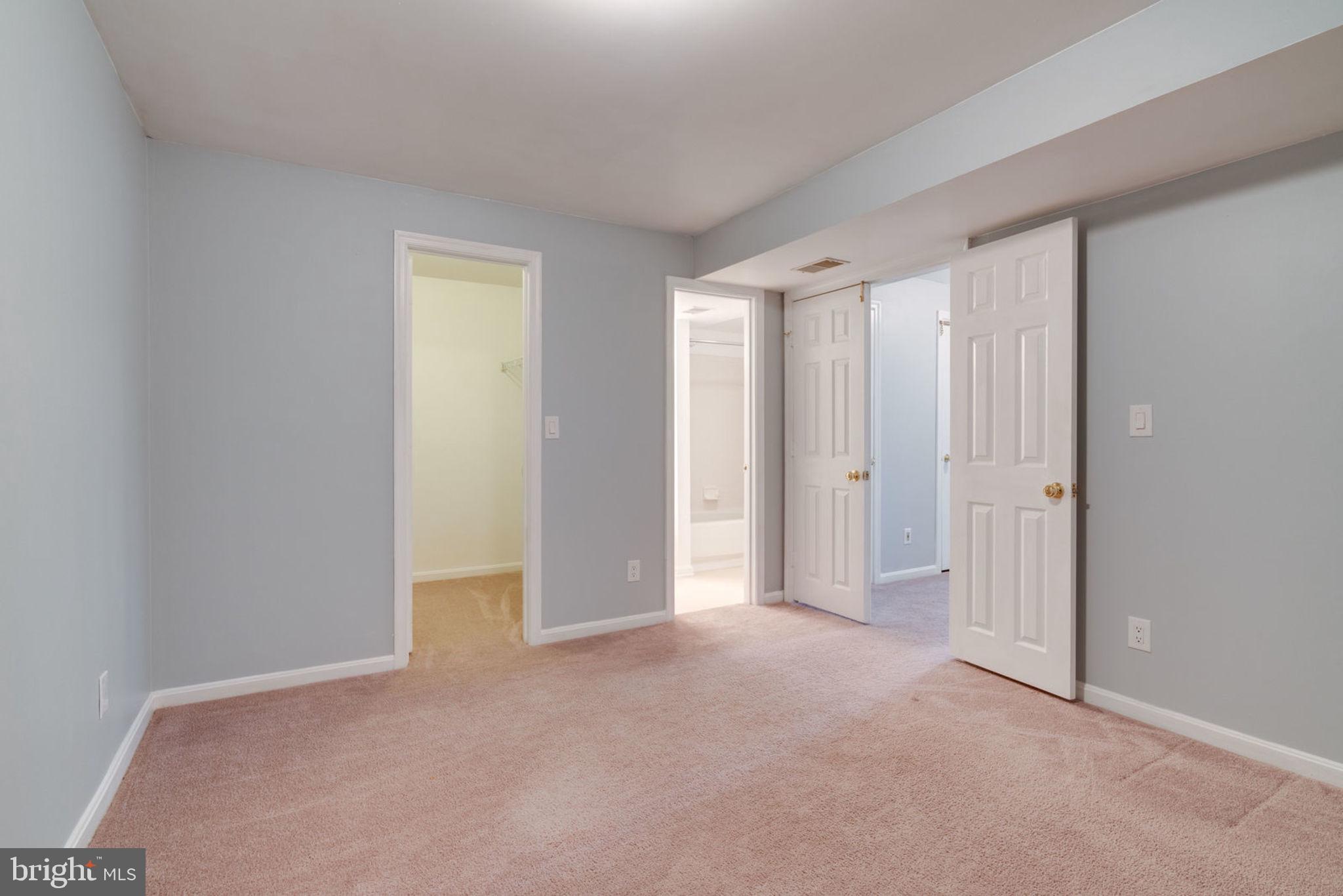 SOUTHLAKE AT MONTCLAIR - Residential