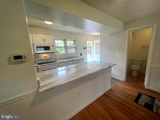 429 HAMPTON COURT 138