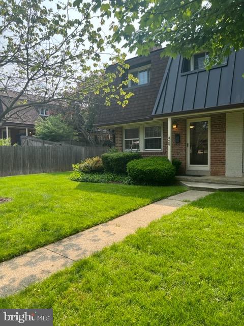 WINTER HILL - Residential Lease