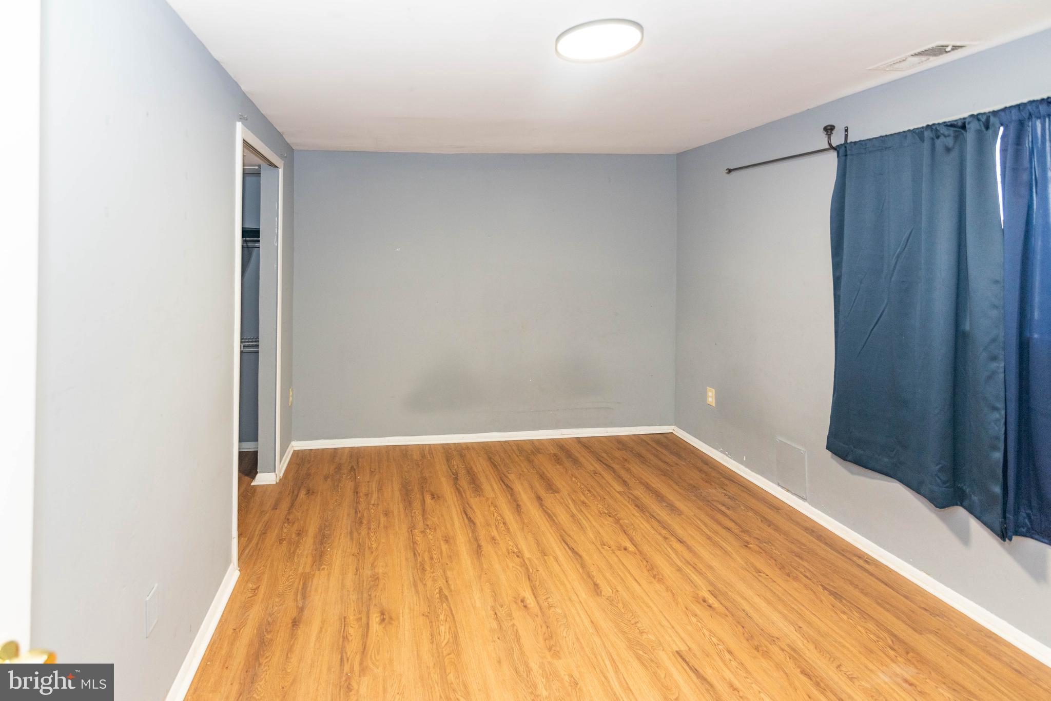 VILLAGE OF OWEN BROWN - Residential