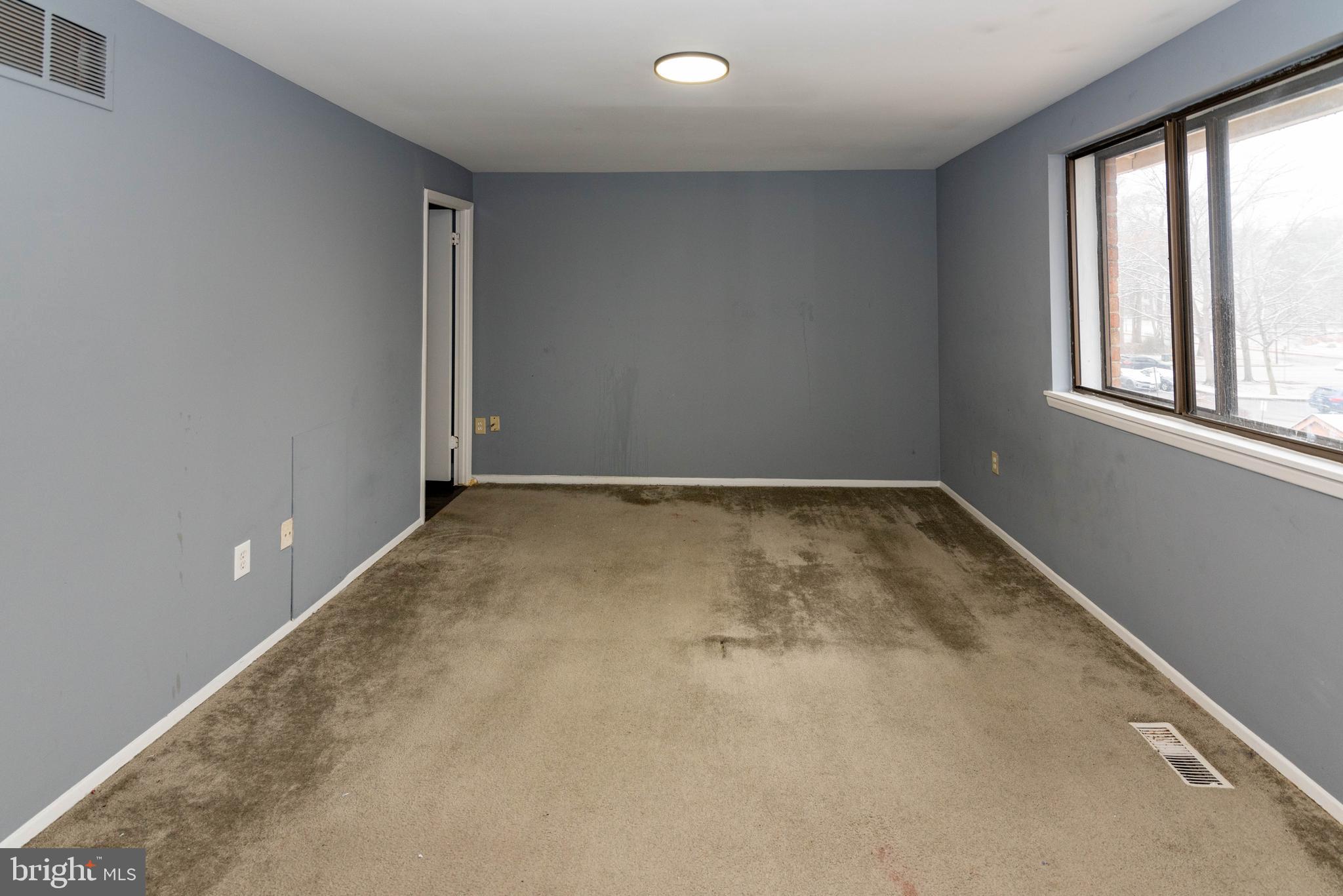 VILLAGE OF OWEN BROWN - Residential