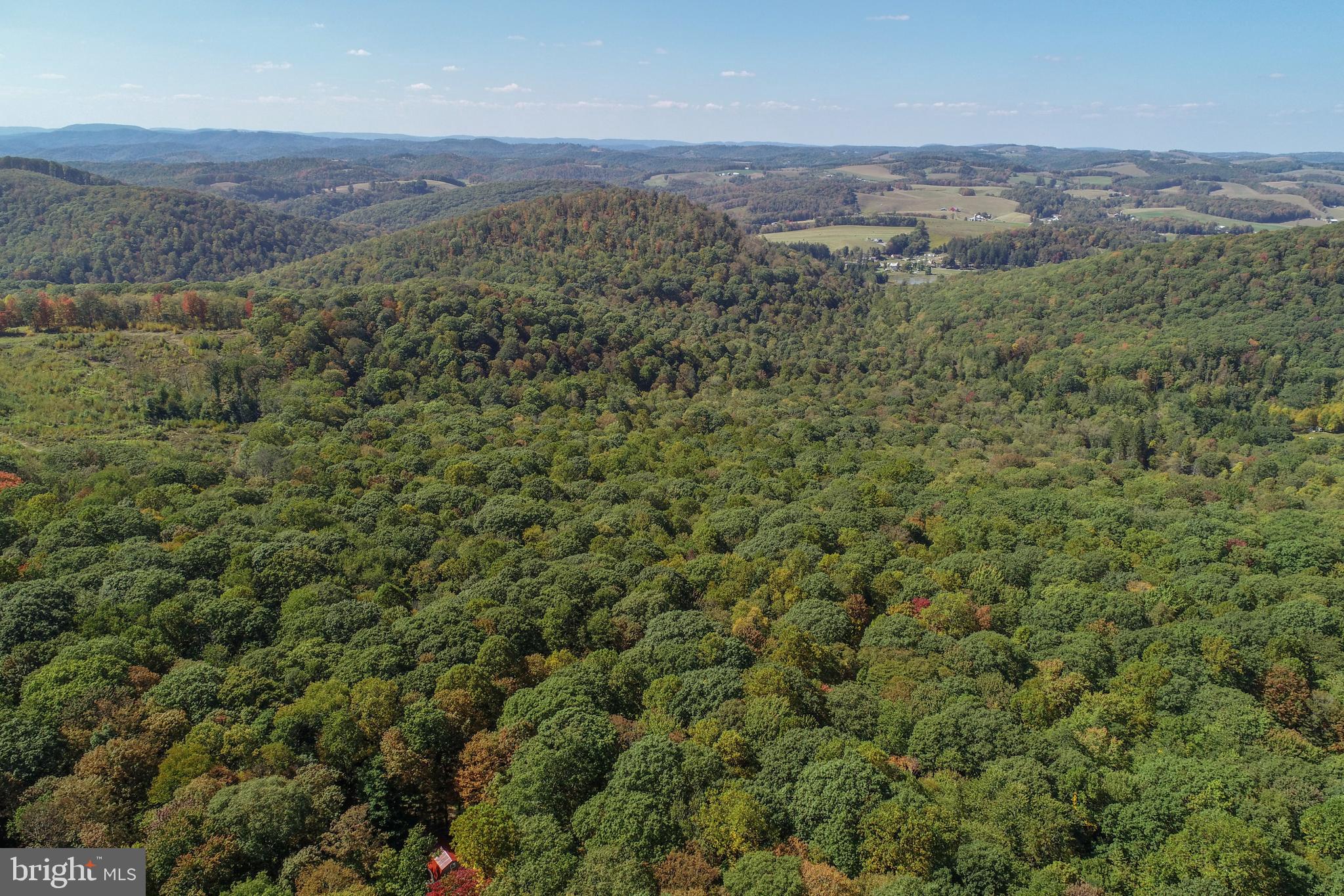 BACKBONE RIDGE - Land