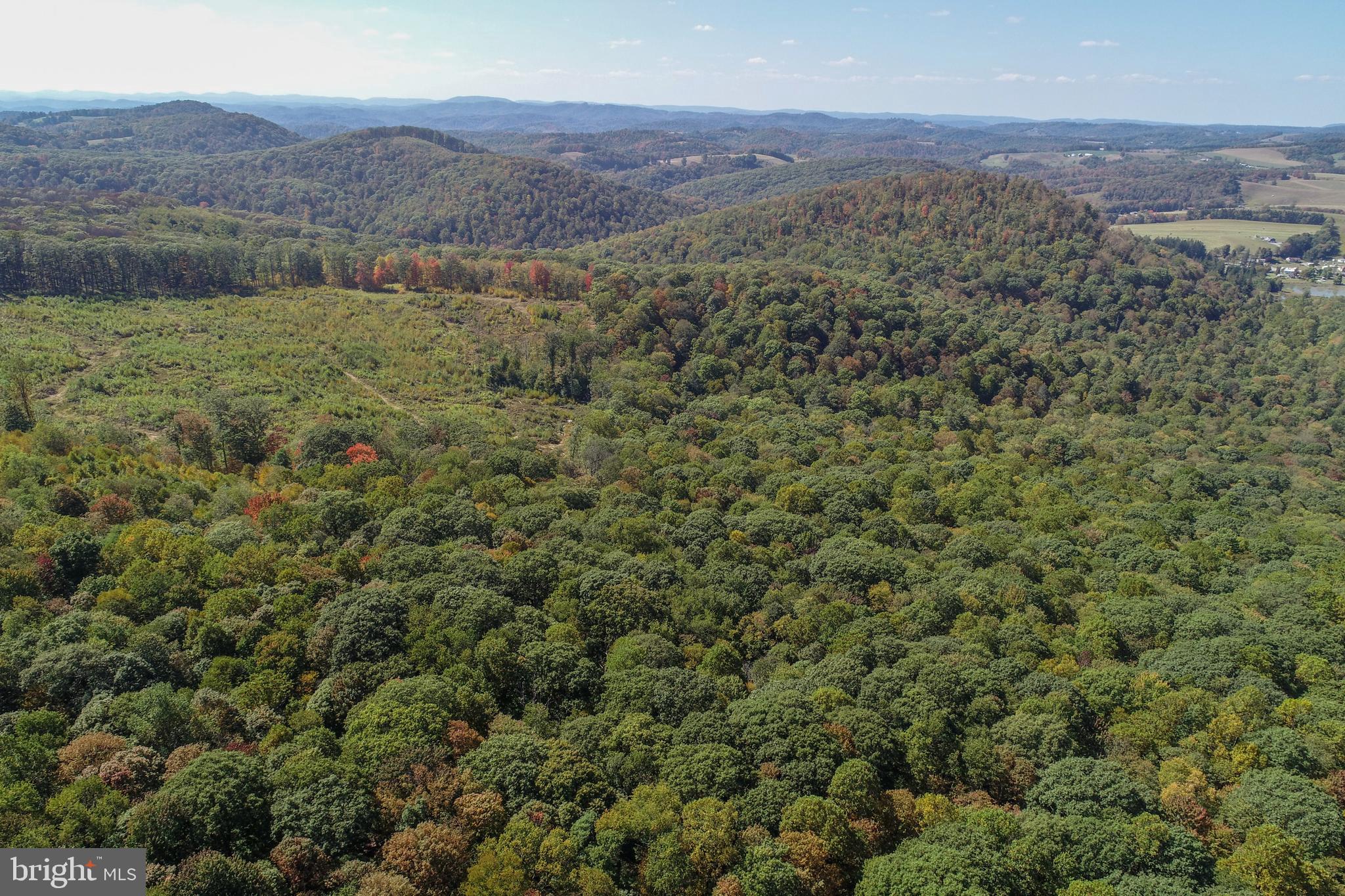 BACKBONE RIDGE - Land