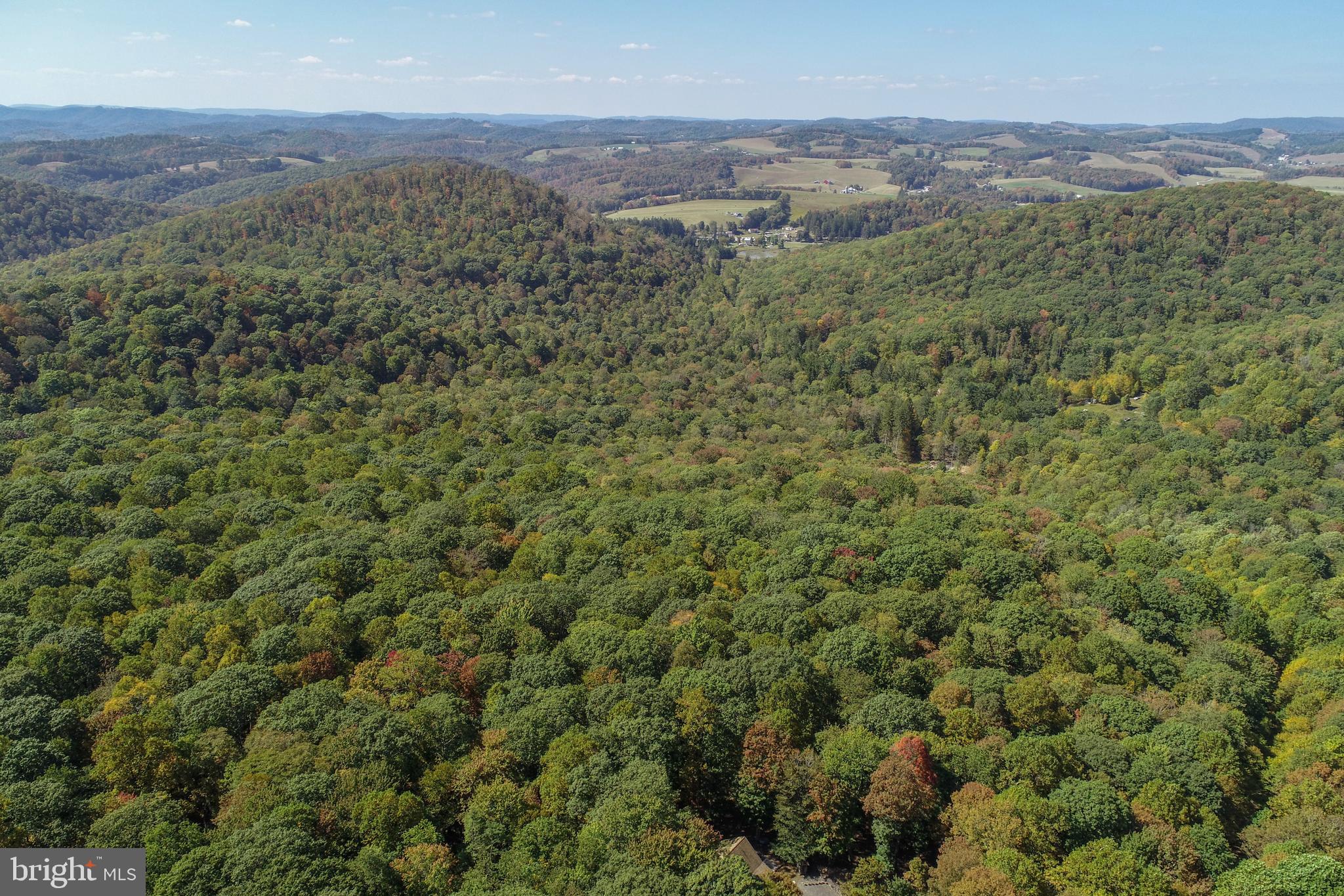 BACKBONE RIDGE - Land