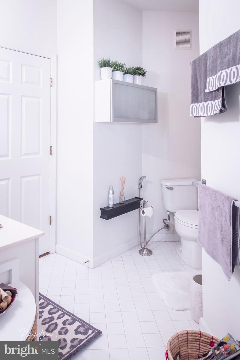 CEDAR LAKES - Residential