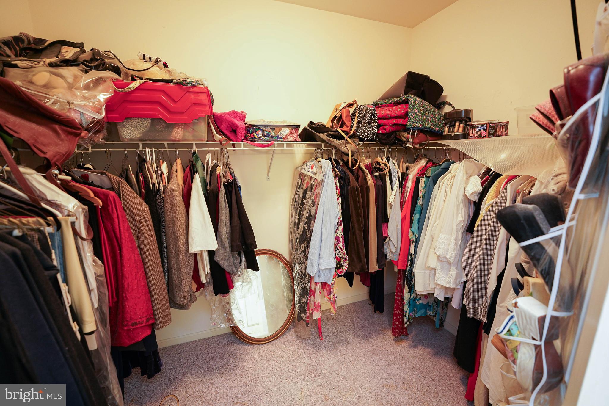 SLEEPY HOLLOW - Residential