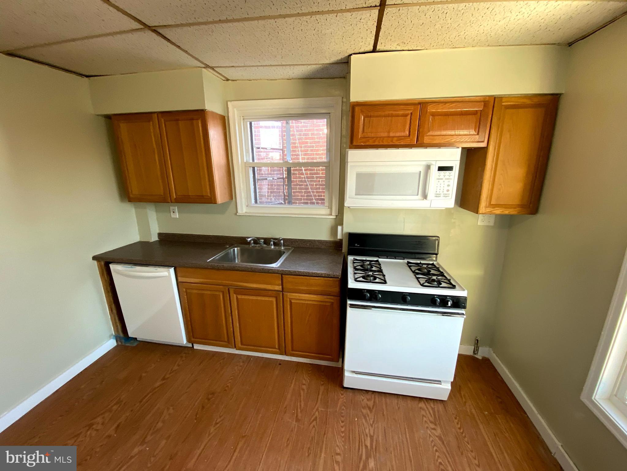 KENSINGTON - Residential Lease
