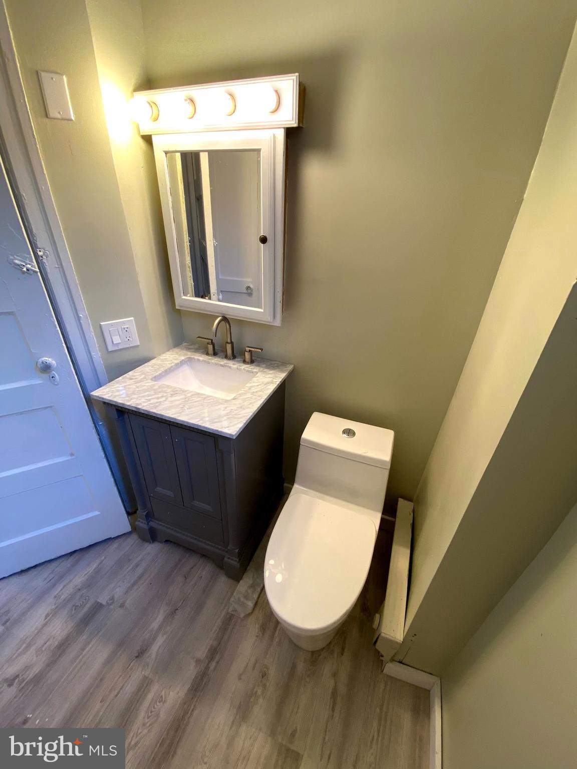 KENSINGTON - Residential Lease