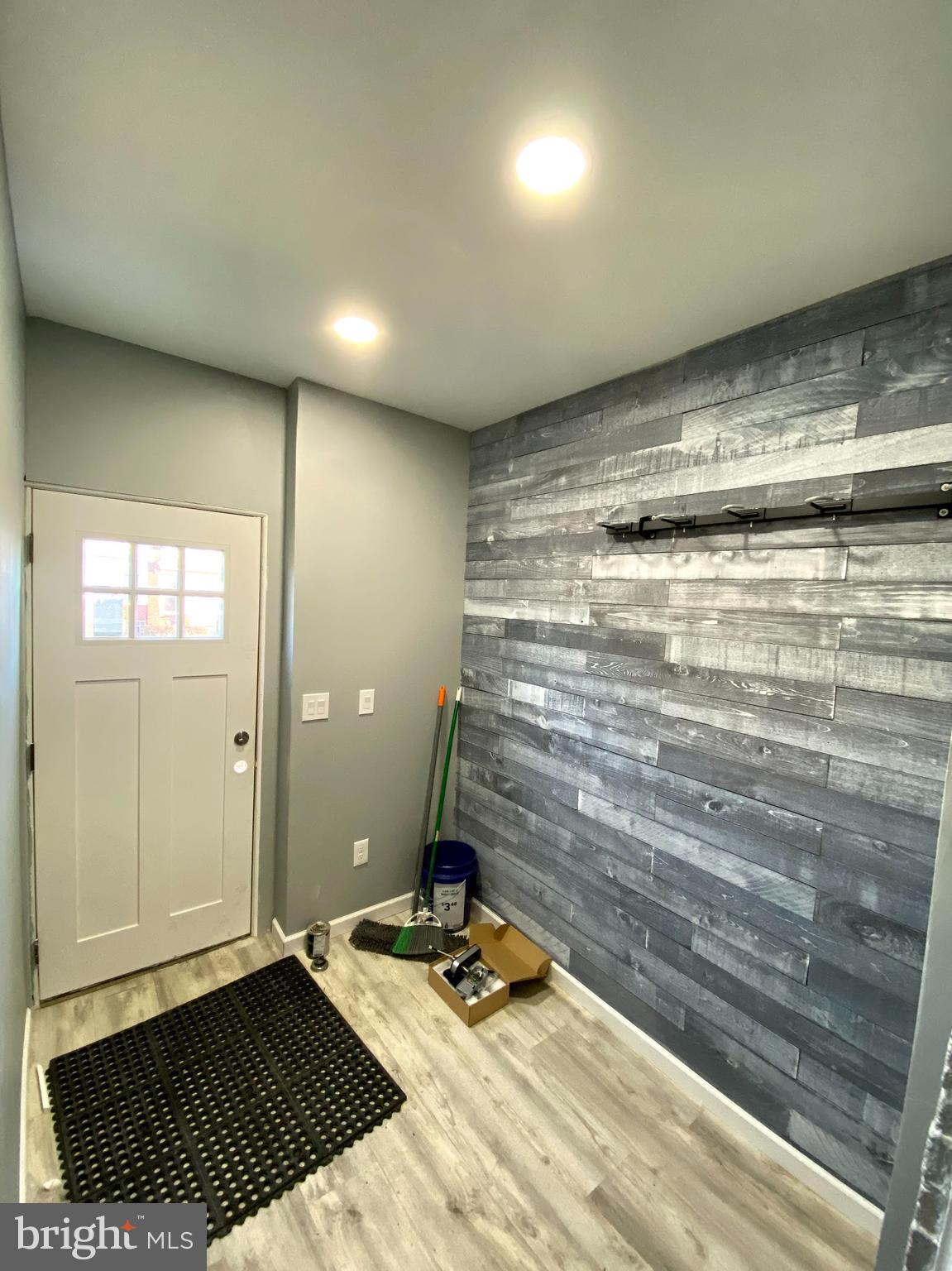KENSINGTON - Residential Lease