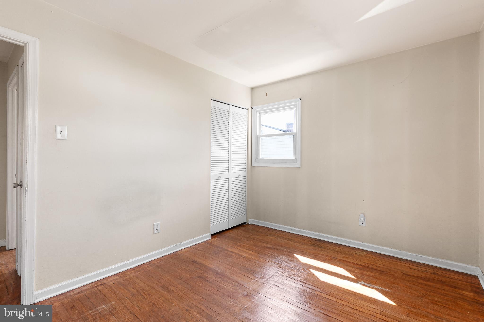 REDDING ESTATES - Residential