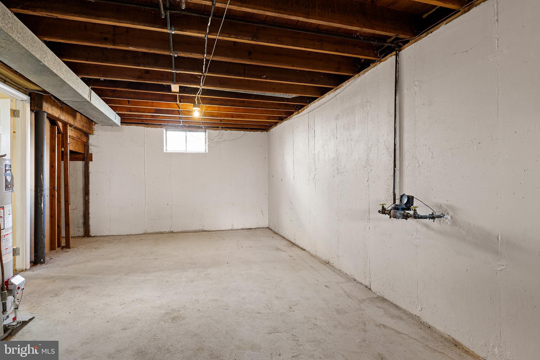 REDDING ESTATES - Residential