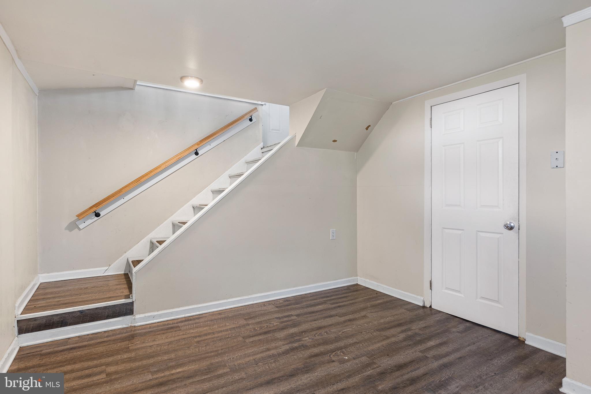 REDDING ESTATES - Residential