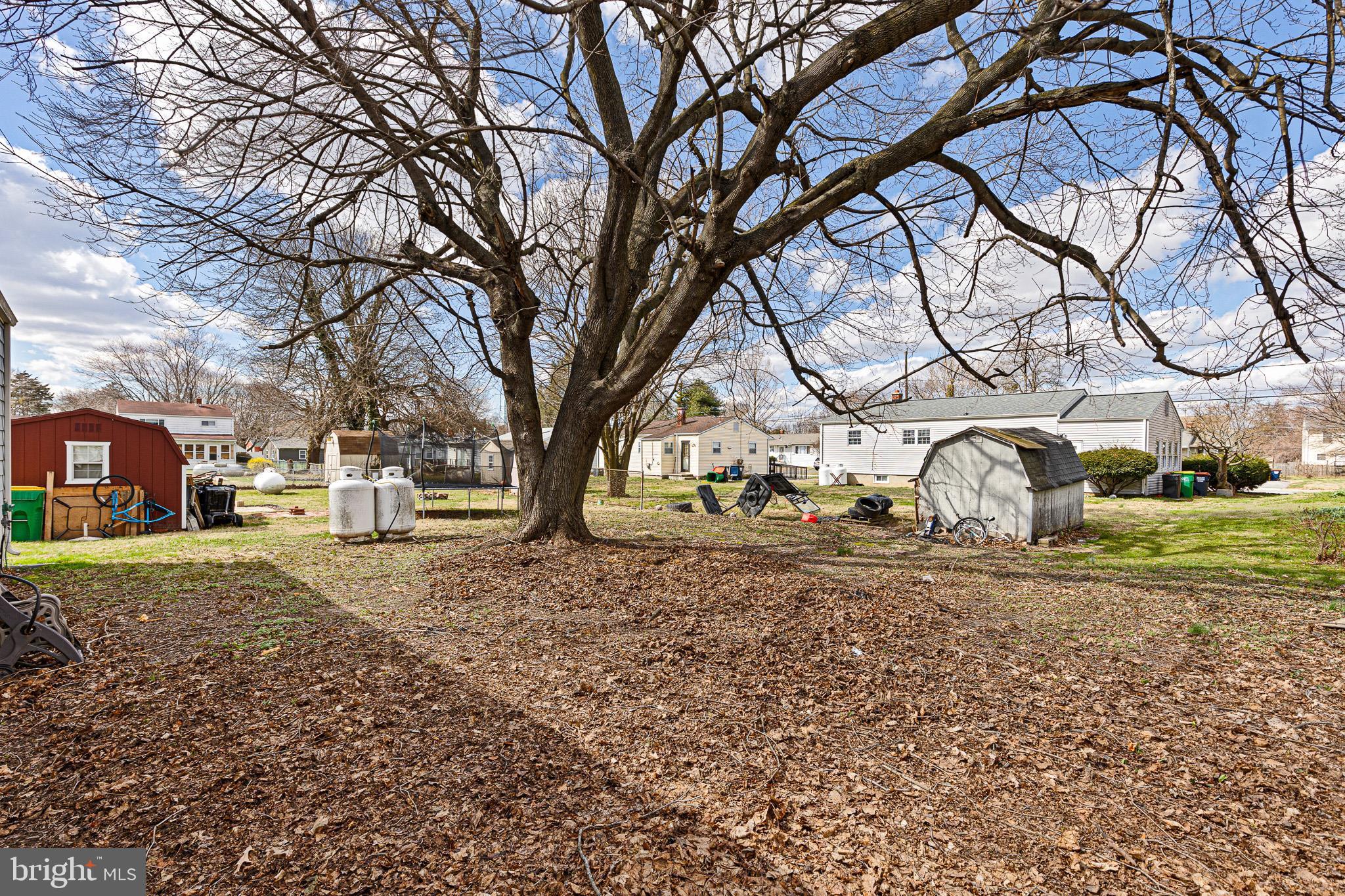 REDDING ESTATES - Residential