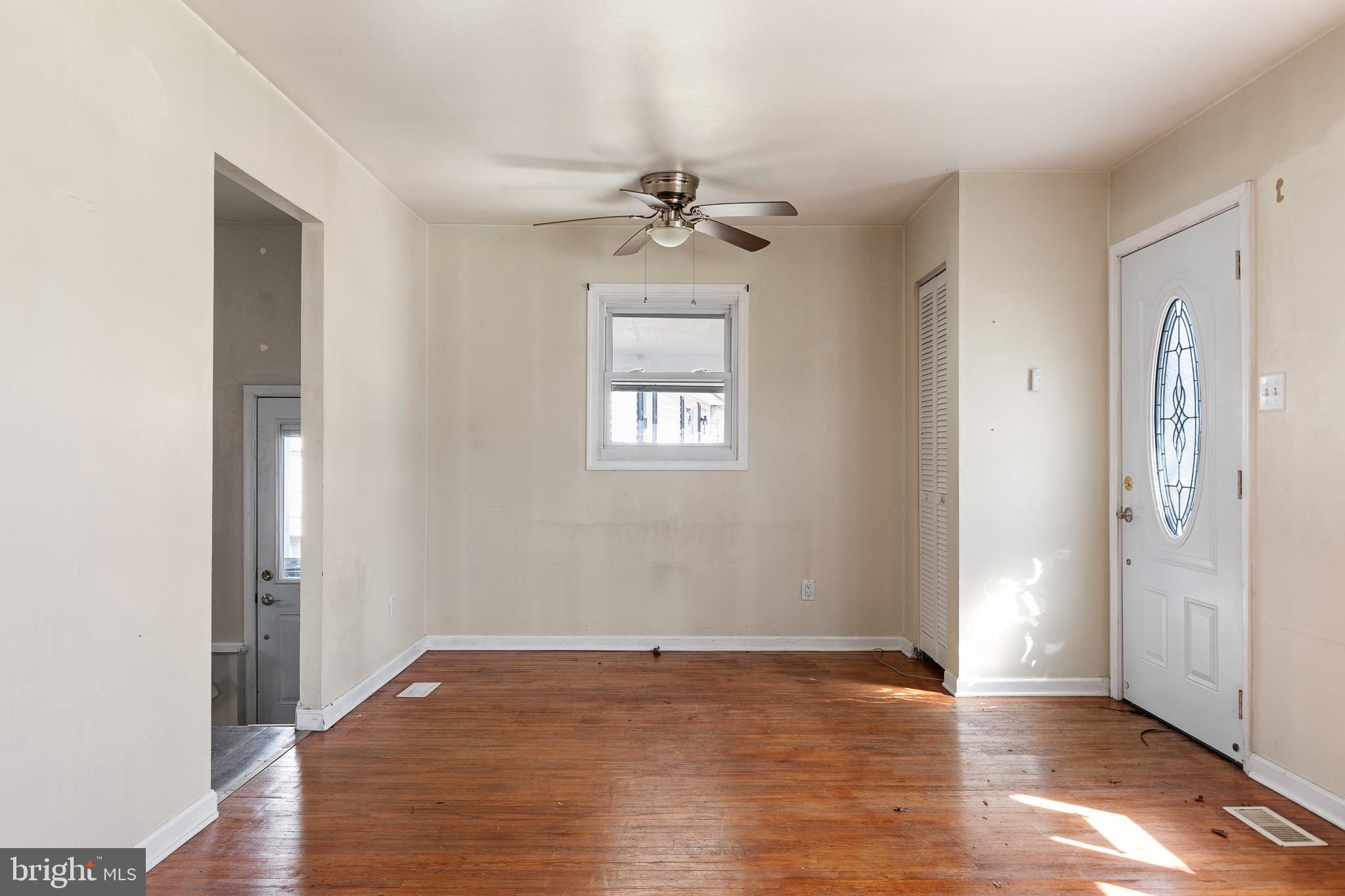 REDDING ESTATES - Residential