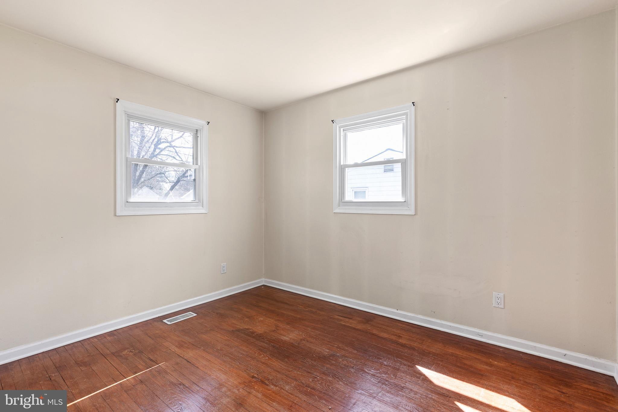 REDDING ESTATES - Residential