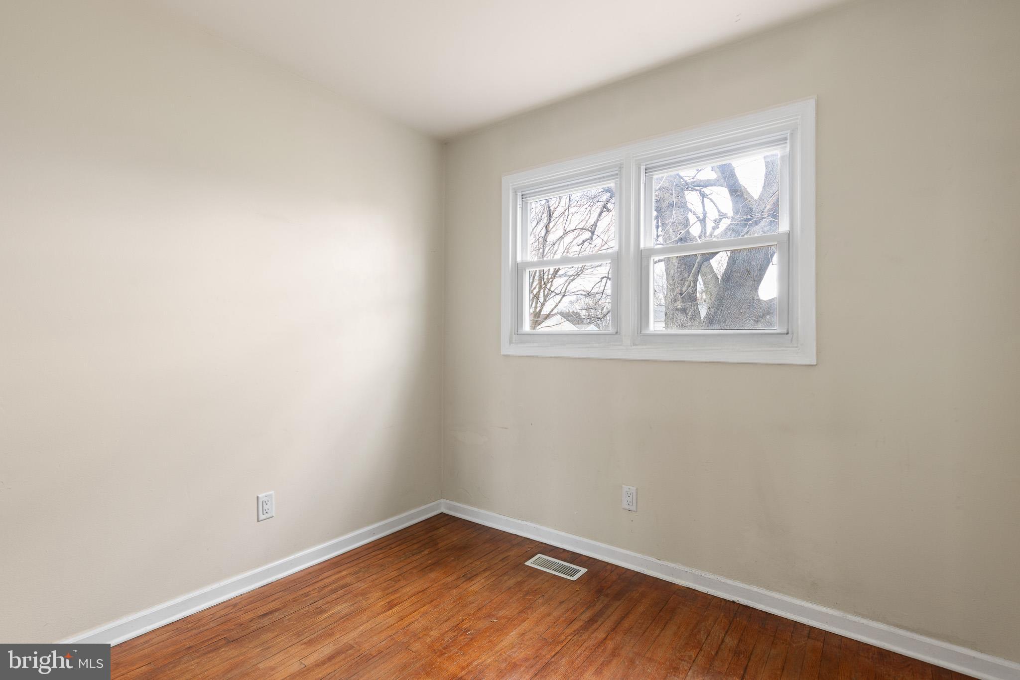 REDDING ESTATES - Residential