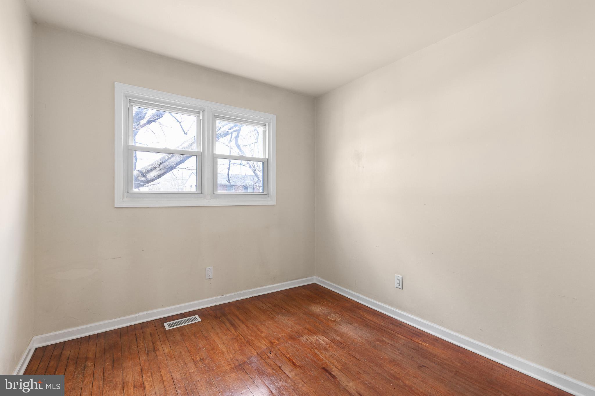 REDDING ESTATES - Residential