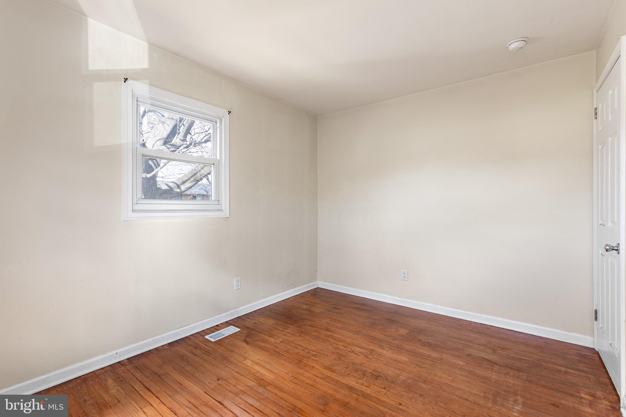 REDDING ESTATES - Residential