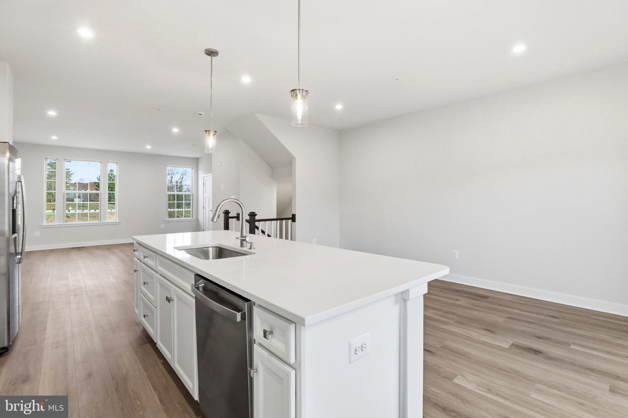 MONTGOMERY VILLAGE - Residential