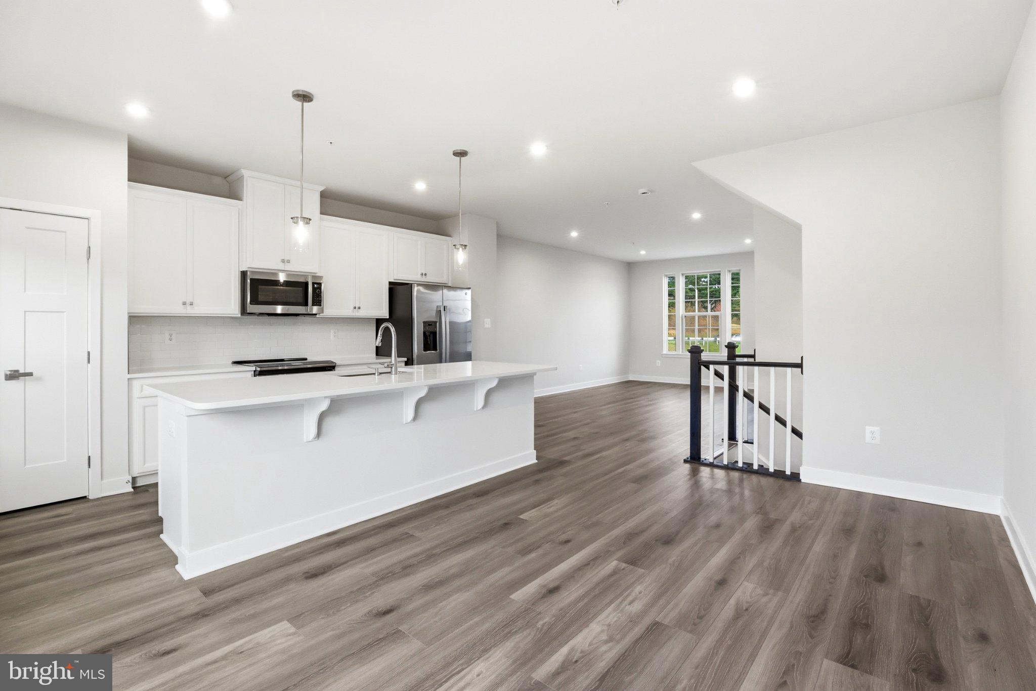 MONTGOMERY VILLAGE - Residential