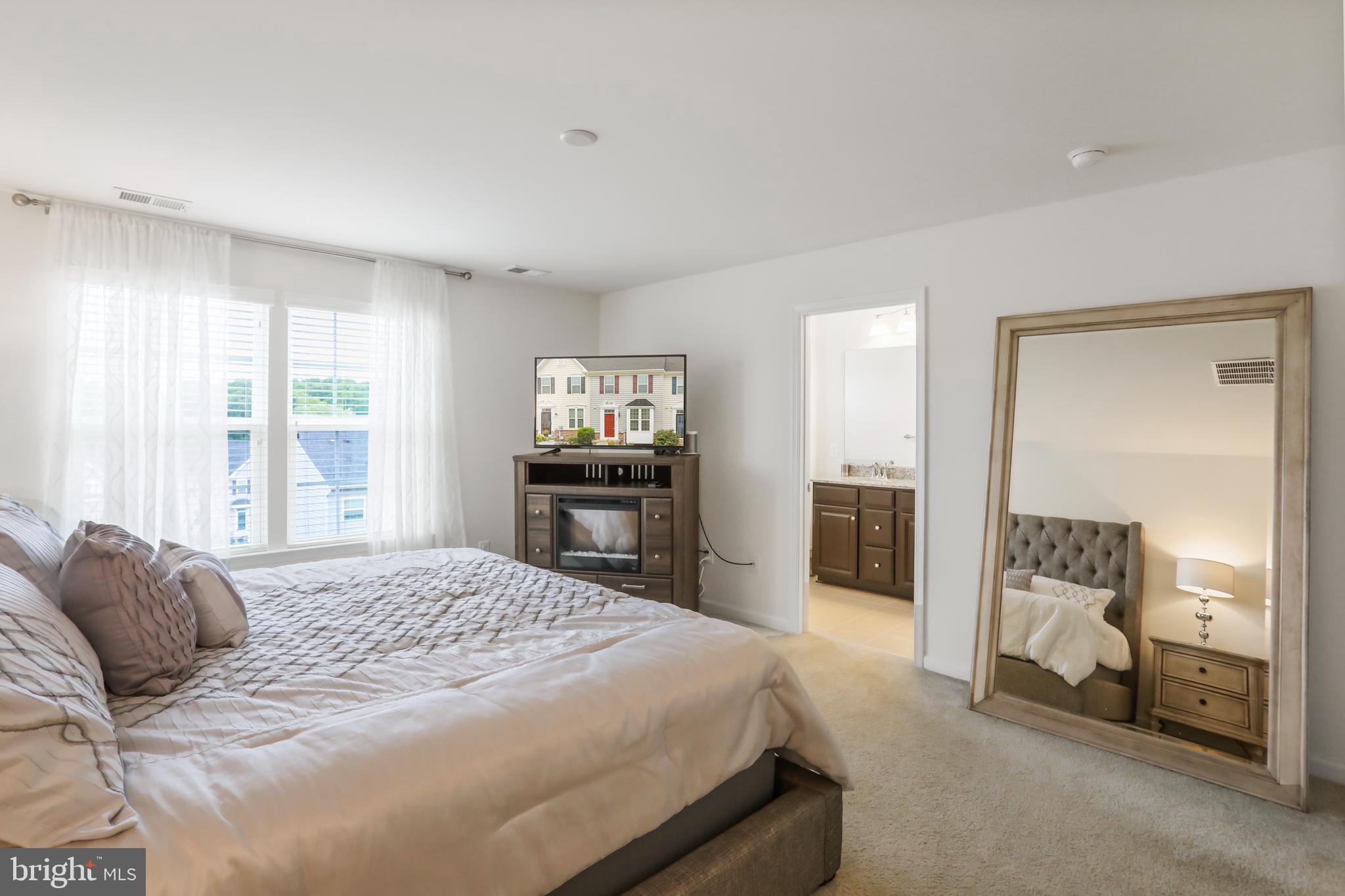 POTOMAC STATION - Residential