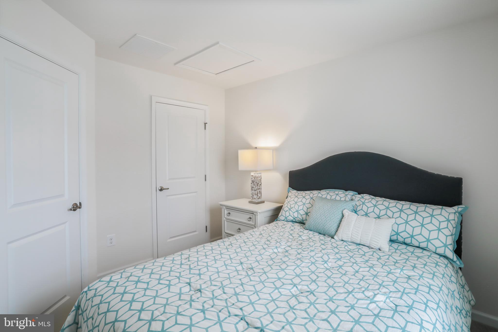 POTOMAC STATION - Residential