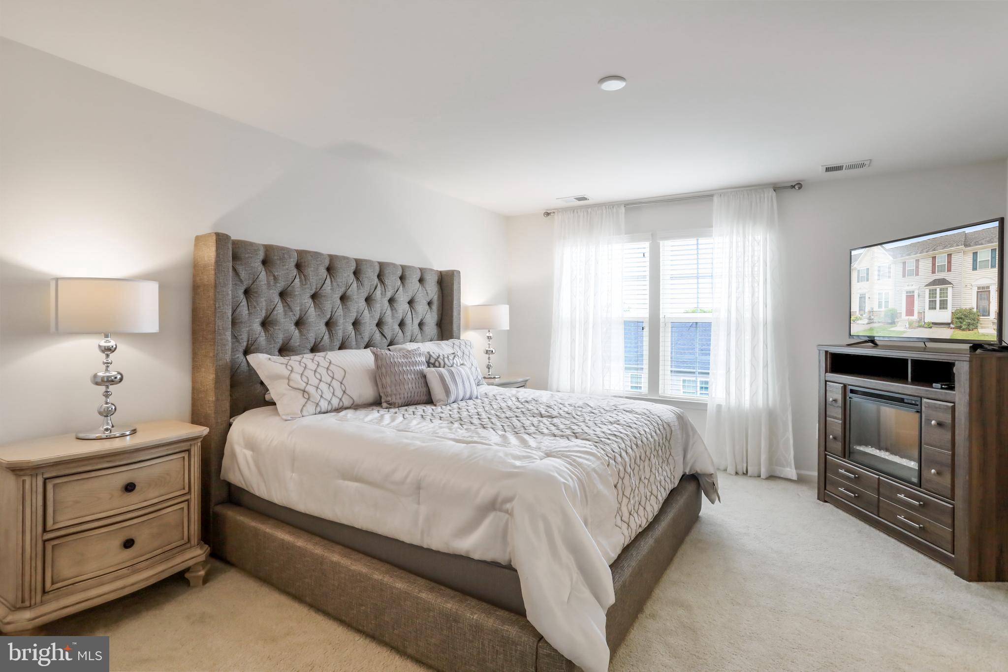 POTOMAC STATION - Residential