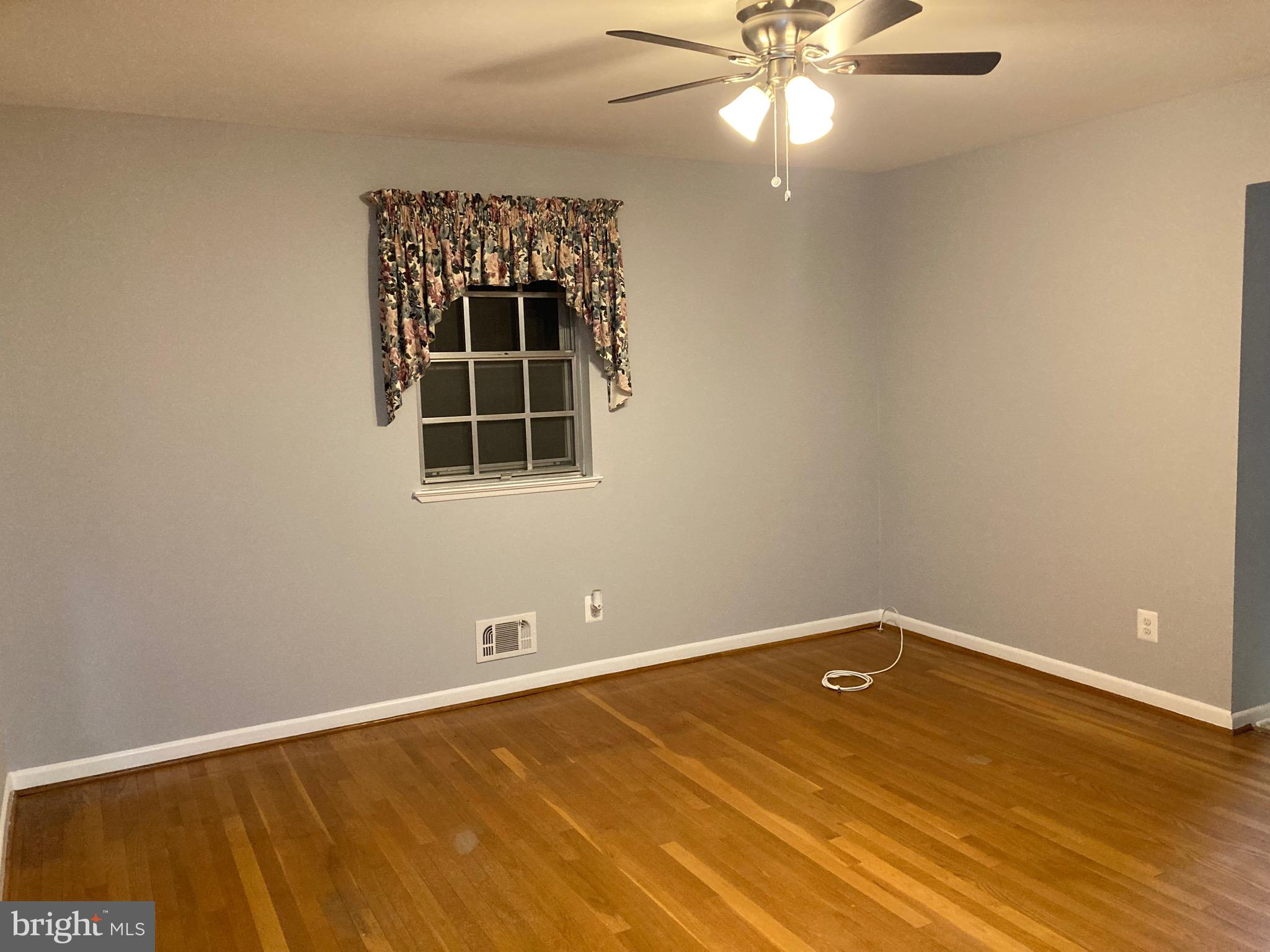 WESTVIEW PARK - Residential Lease