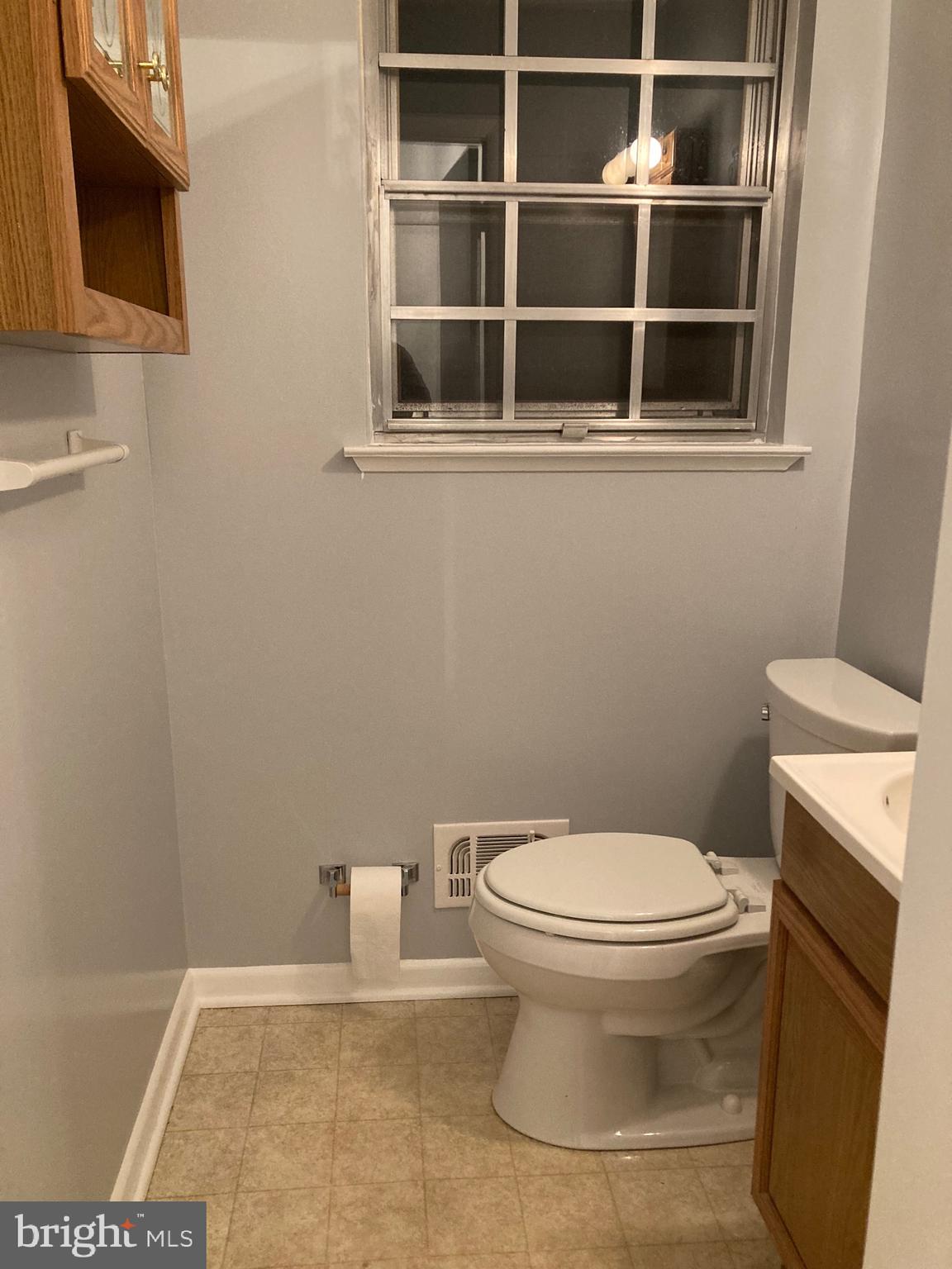 WESTVIEW PARK - Residential Lease