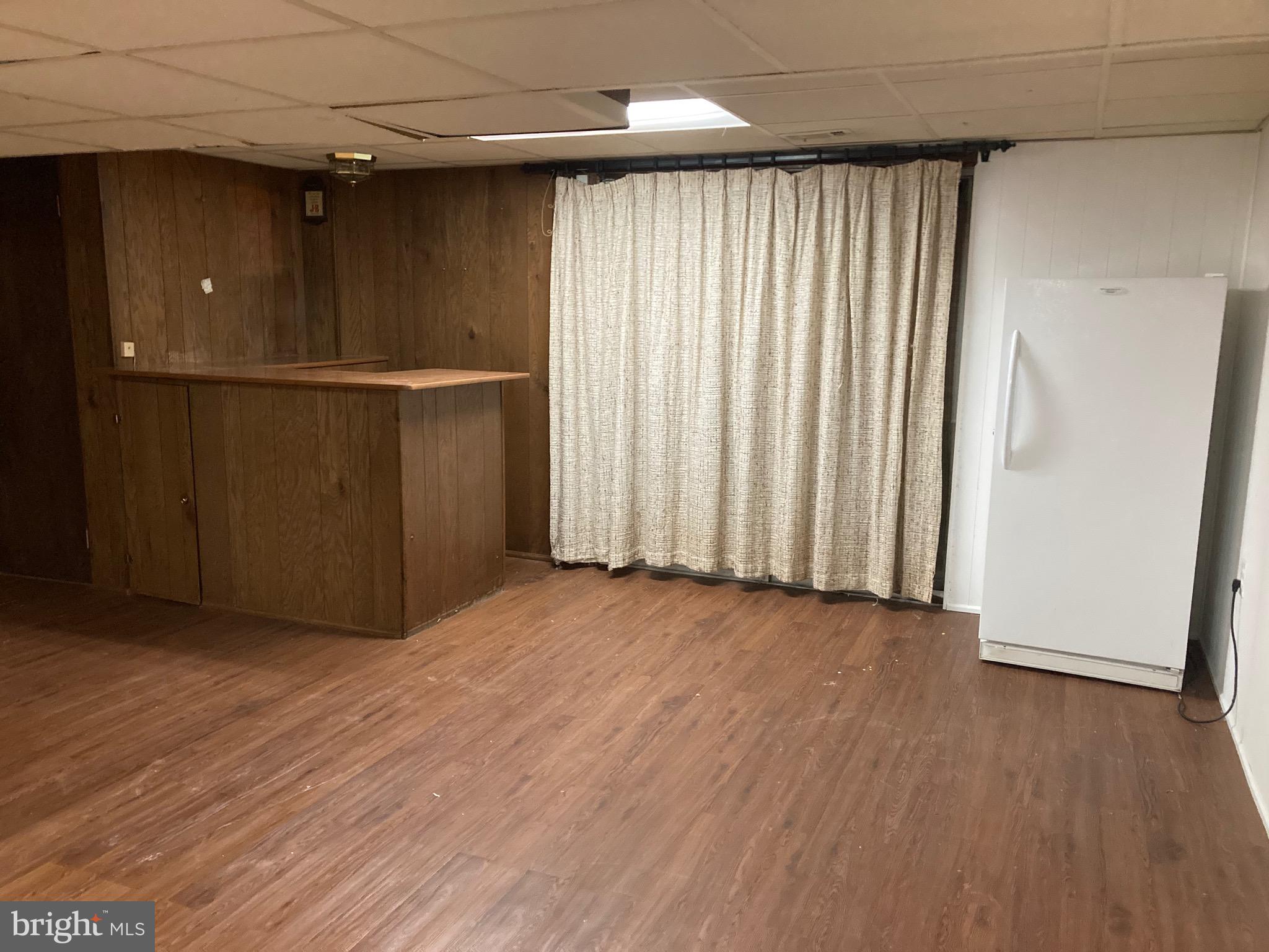 WESTVIEW PARK - Residential Lease