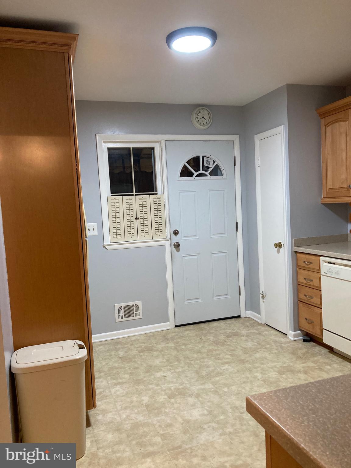 WESTVIEW PARK - Residential Lease