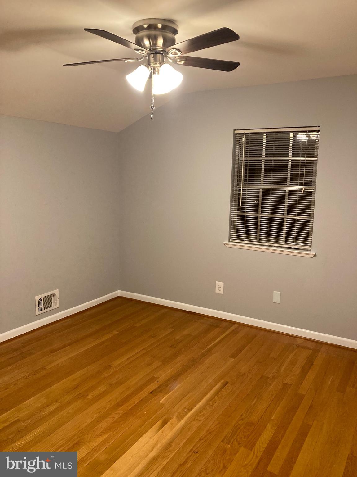 WESTVIEW PARK - Residential Lease