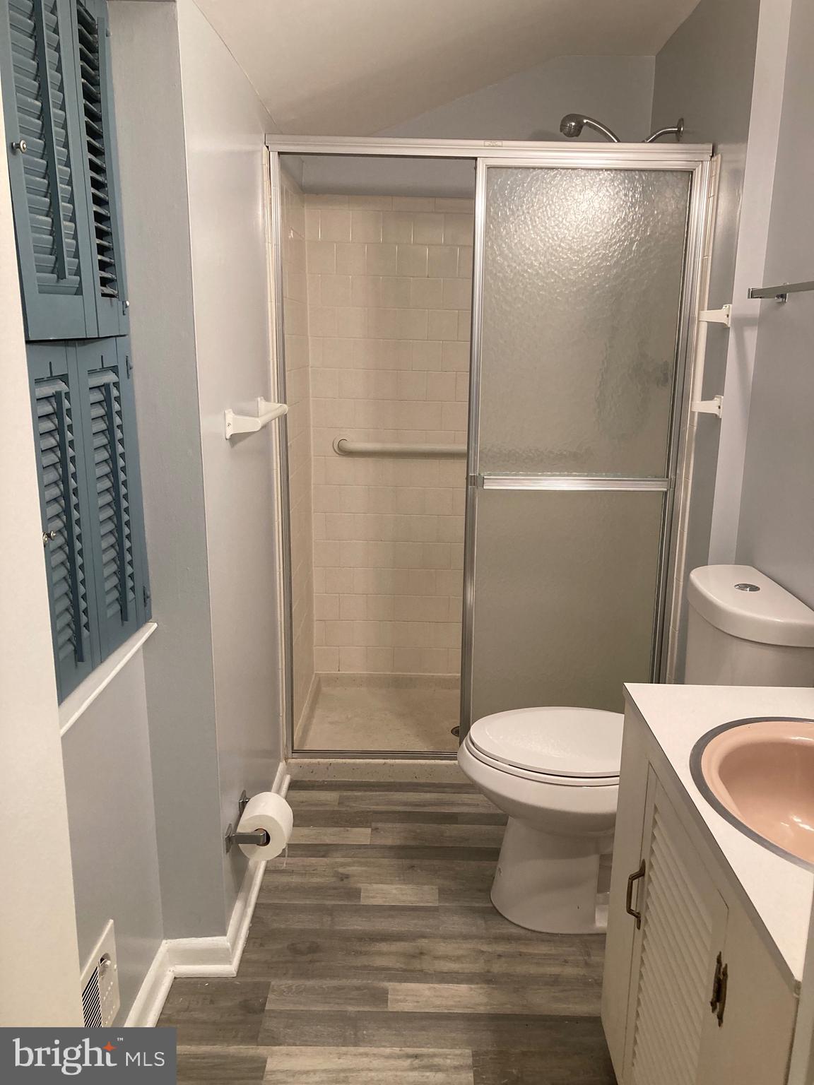 WESTVIEW PARK - Residential Lease