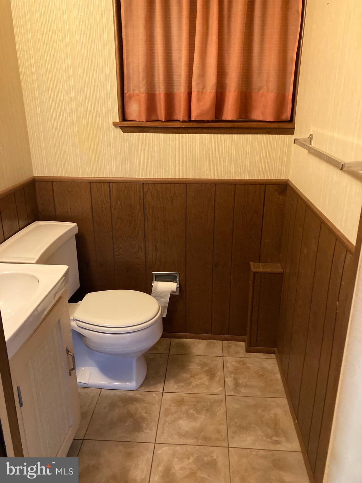 WESTVIEW PARK - Residential Lease