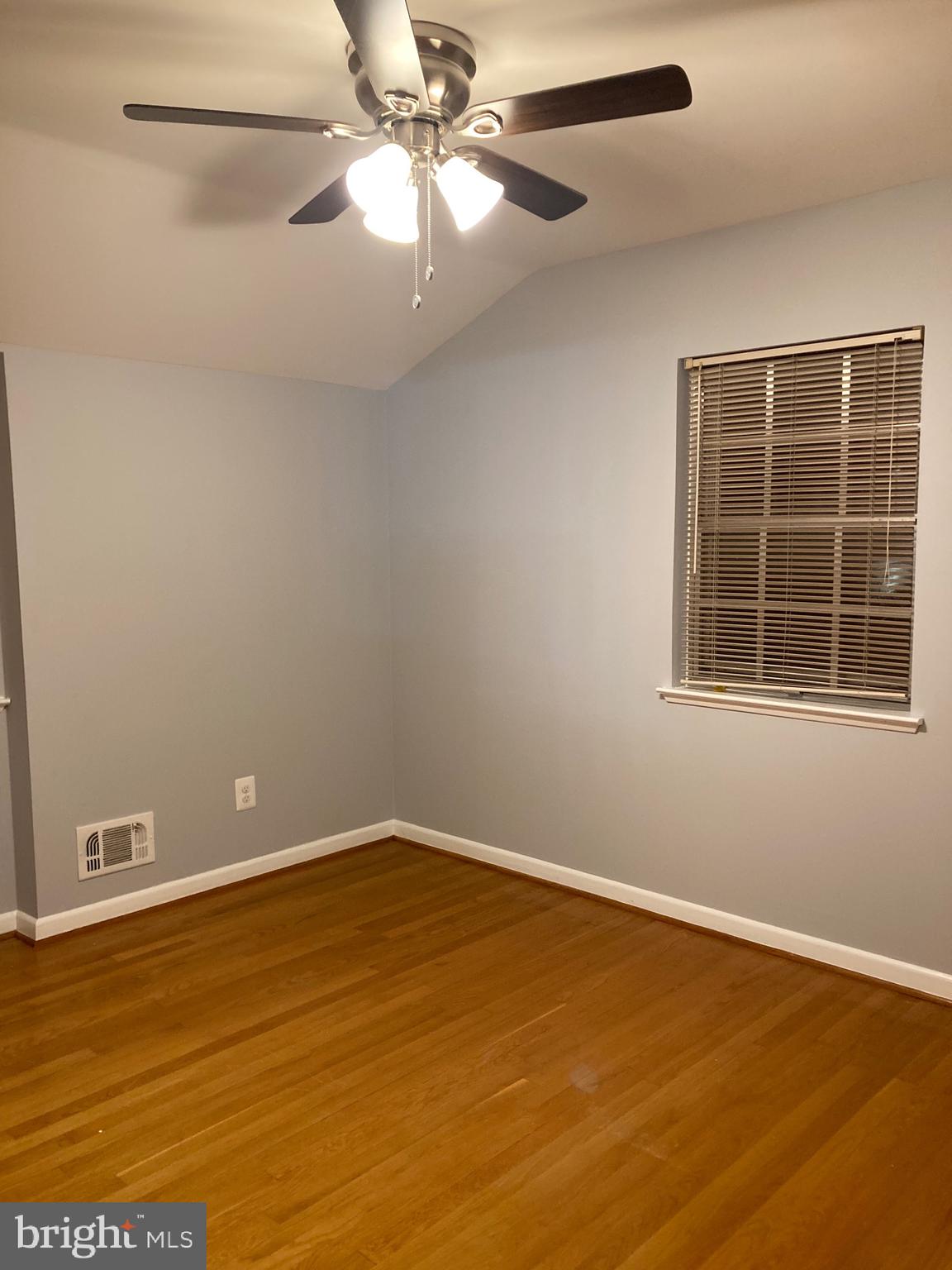 WESTVIEW PARK - Residential Lease