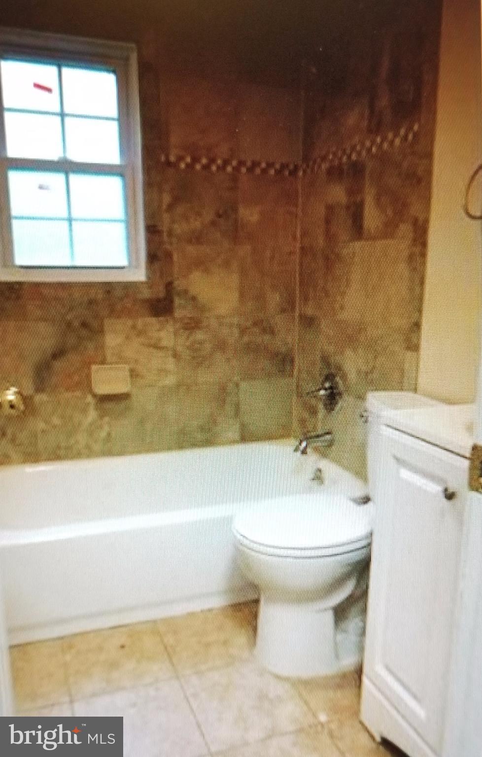 PIMMIT HILLS - Residential Lease