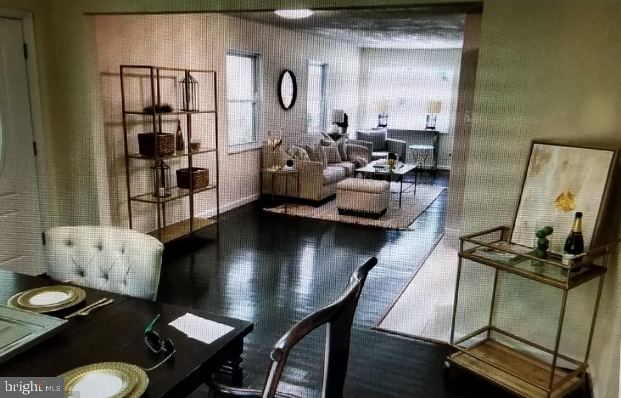 PIMMIT HILLS - Residential Lease