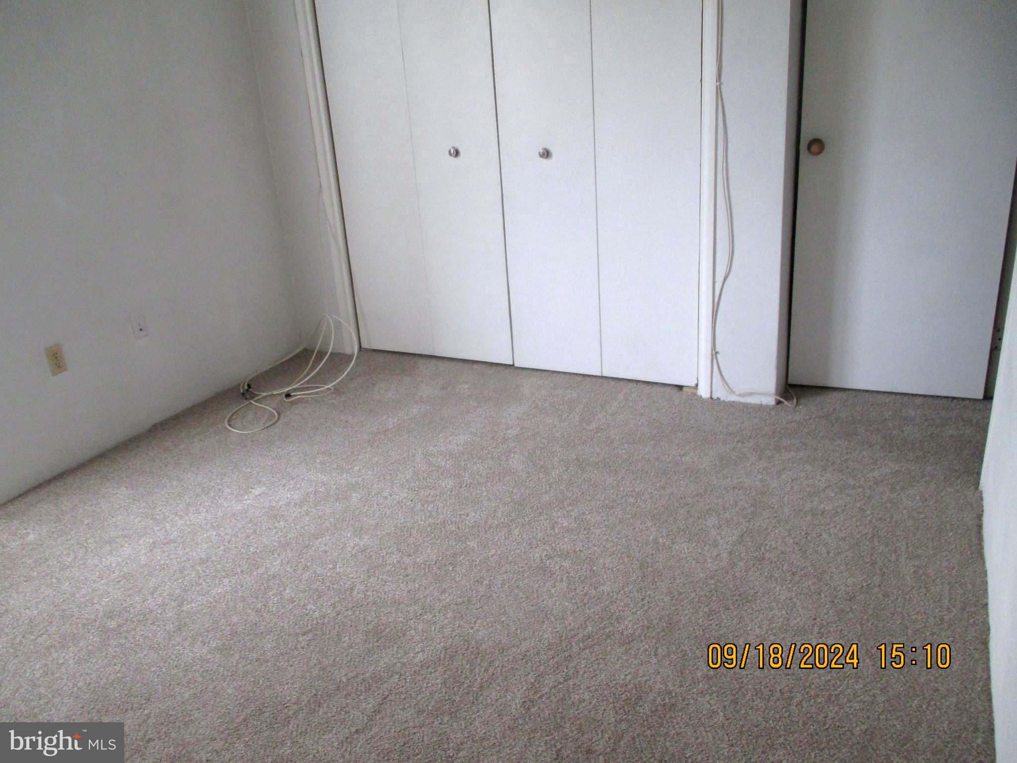 SPRING MOUNT SUMMI - Residential