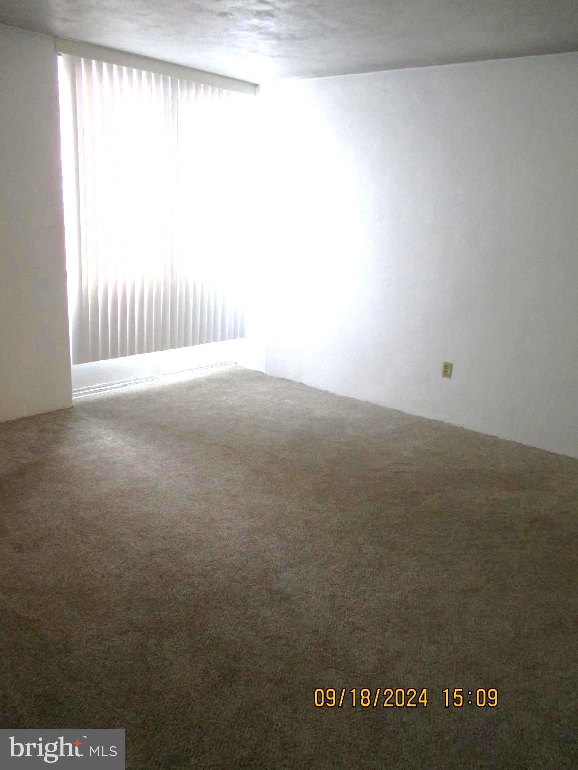 SPRING MOUNT SUMMI - Residential