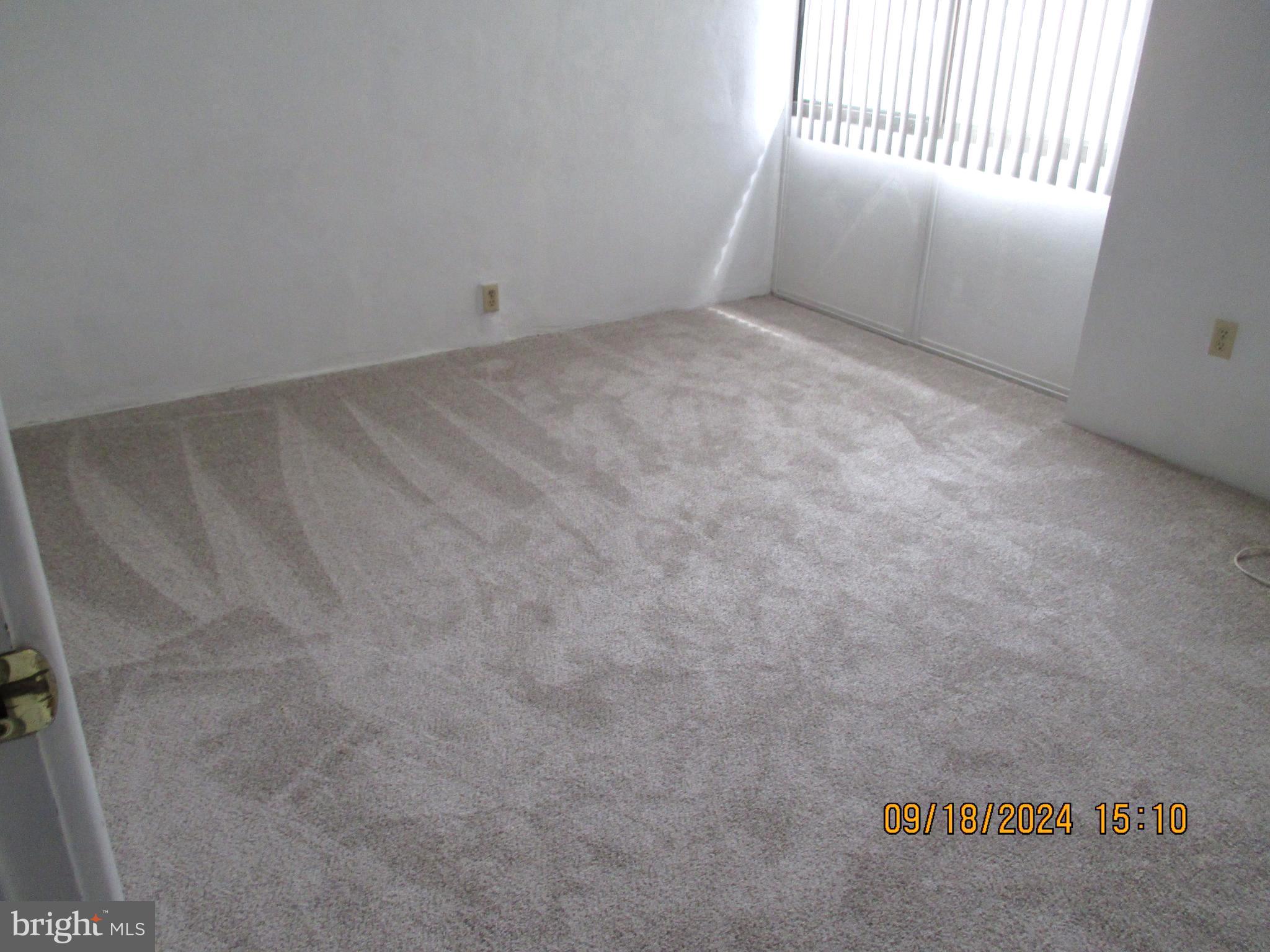 SPRING MOUNT SUMMI - Residential