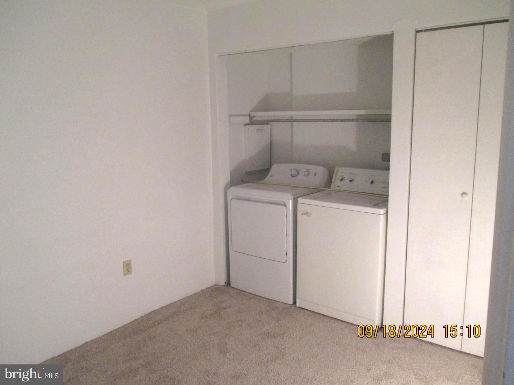 SPRING MOUNT SUMMI - Residential