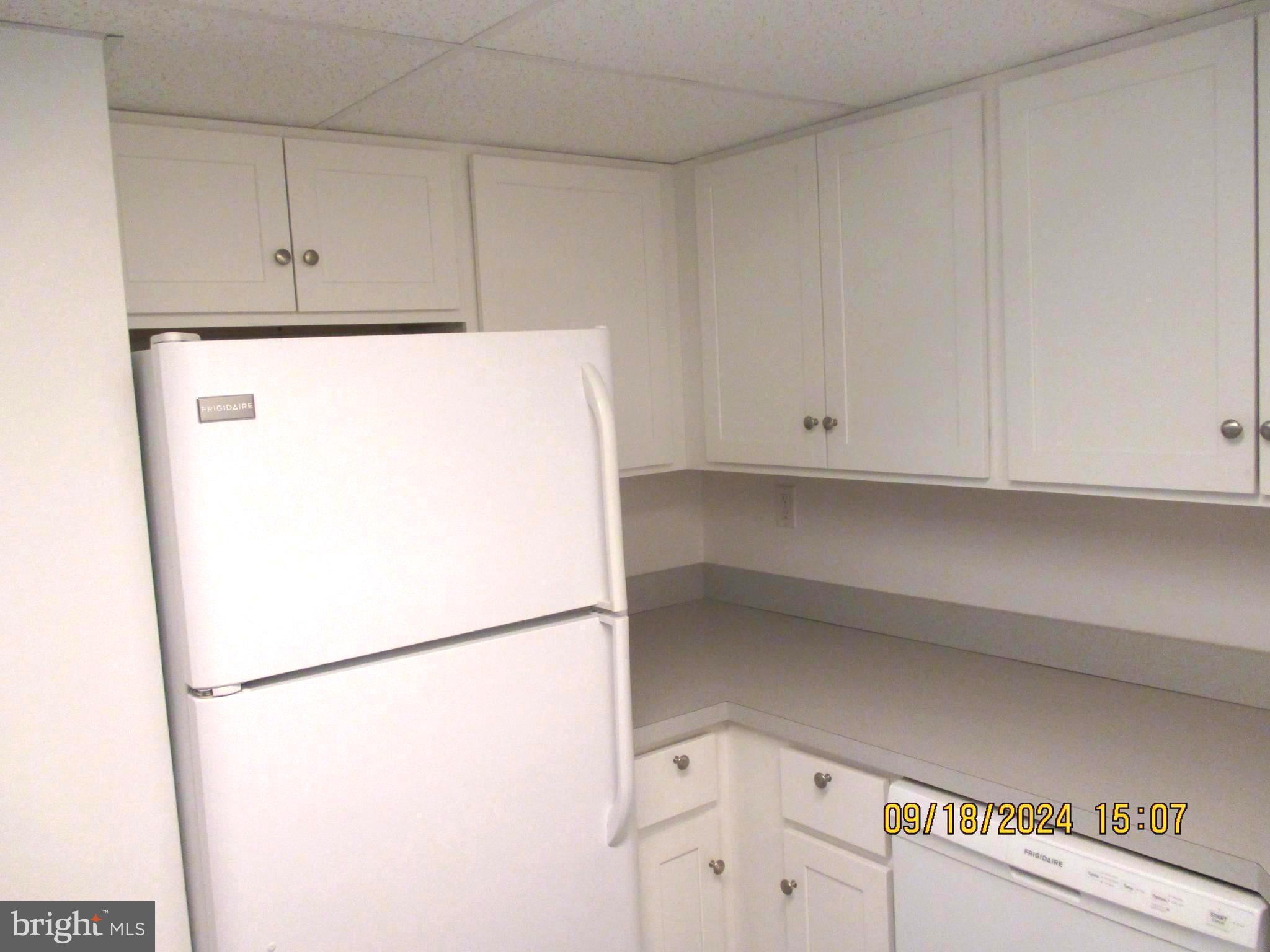 SPRING MOUNT SUMMI - Residential