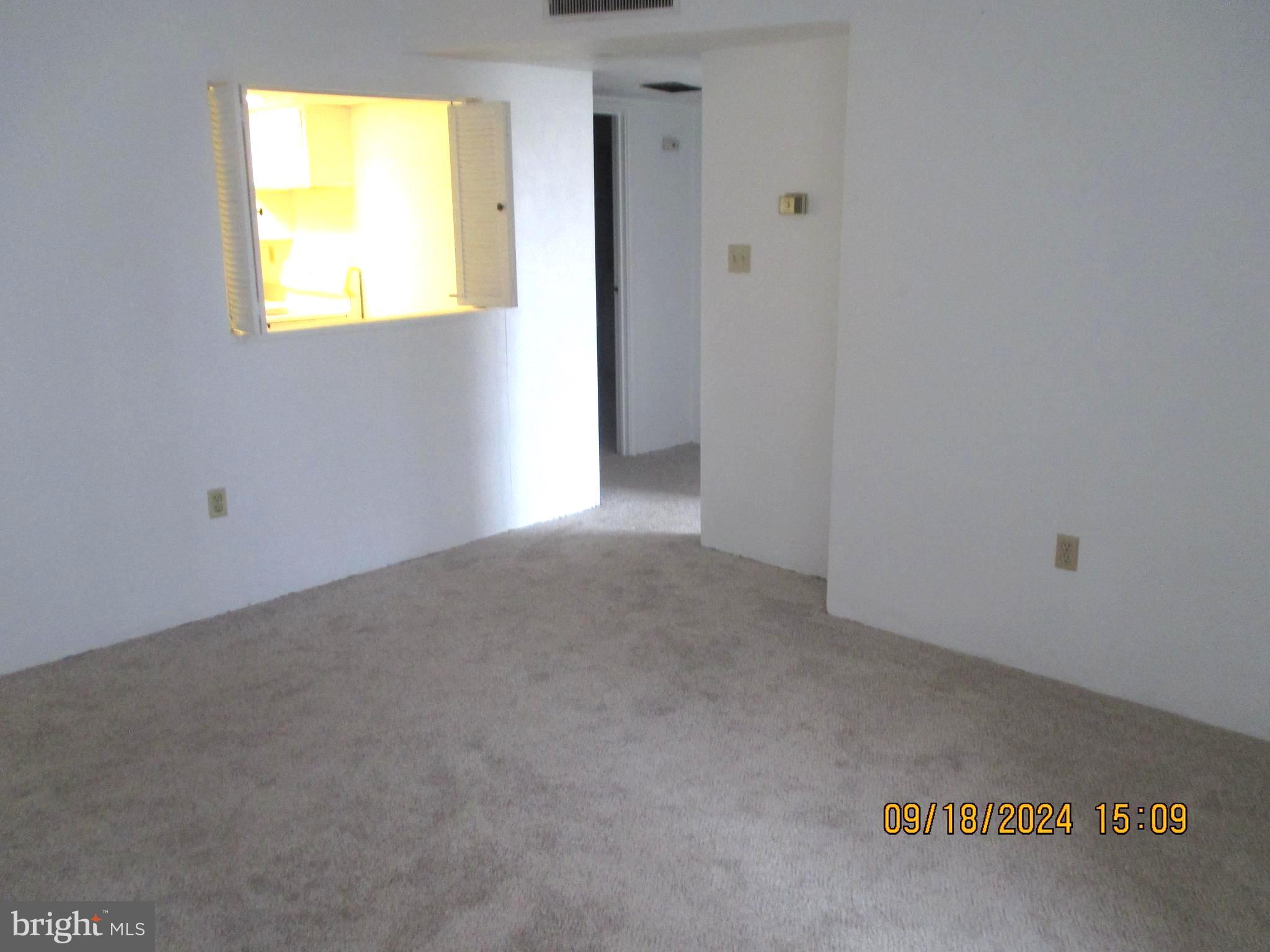 SPRING MOUNT SUMMI - Residential