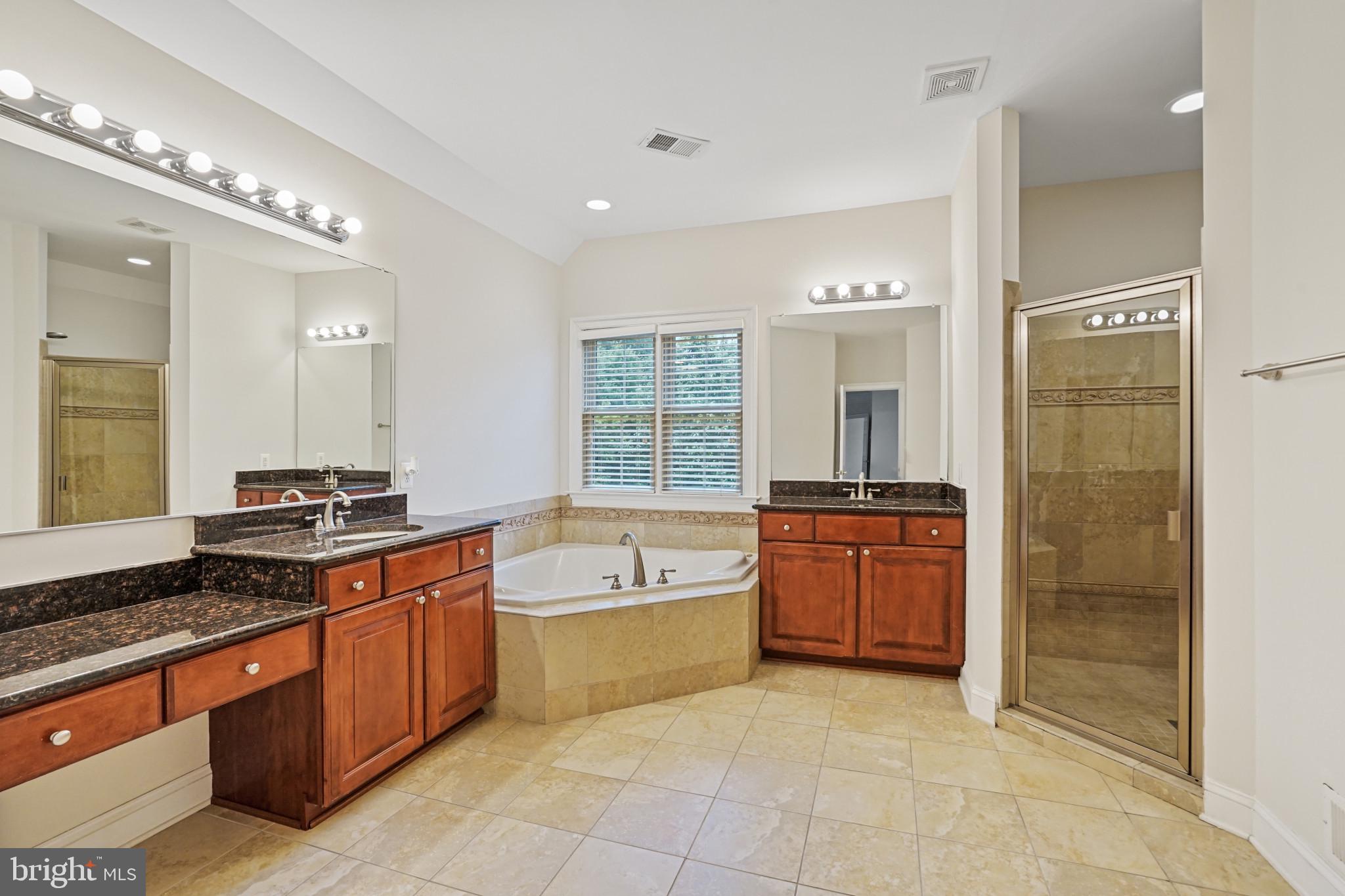 CEDAR CREST - Residential