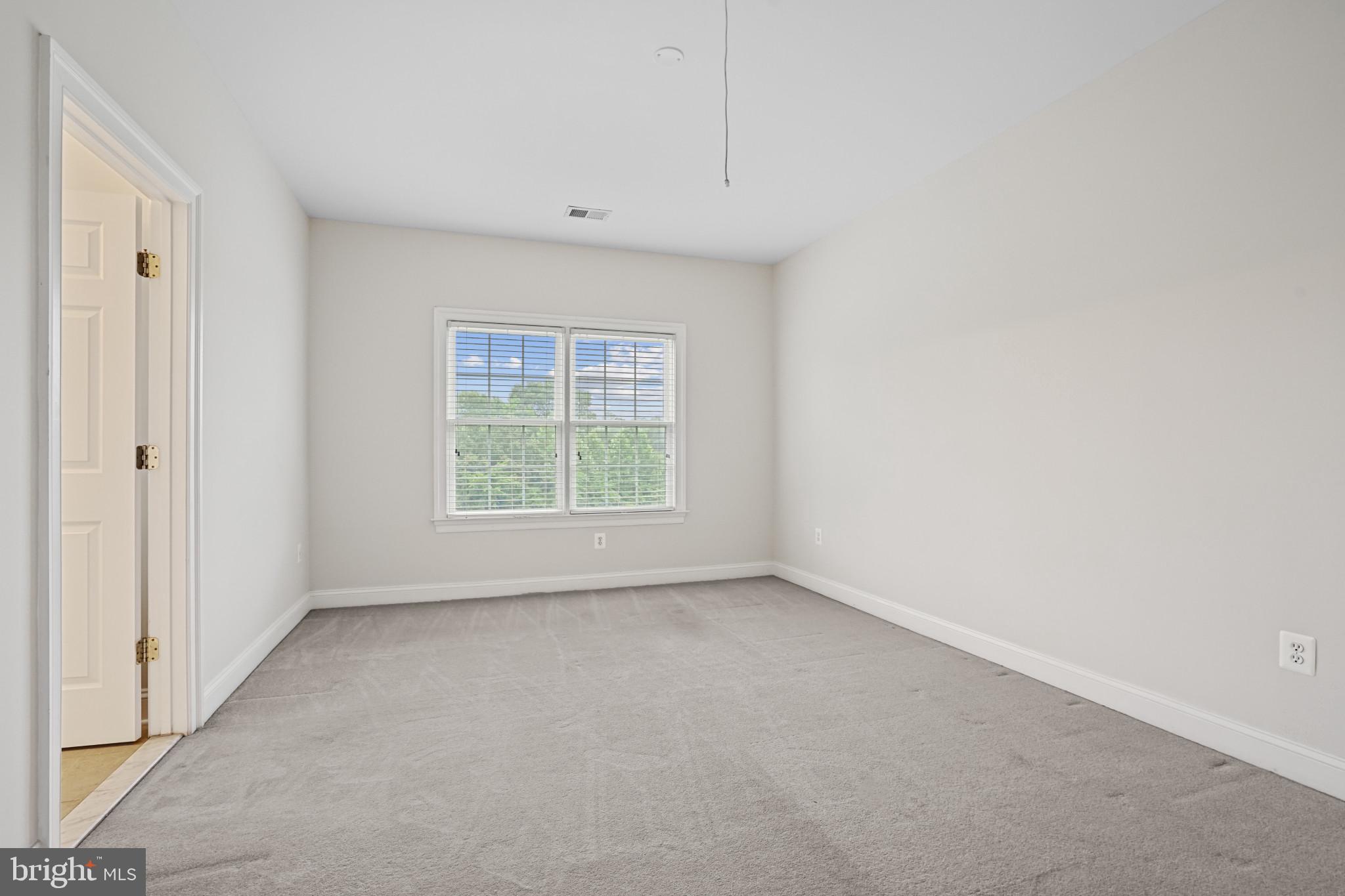 CEDAR CREST - Residential