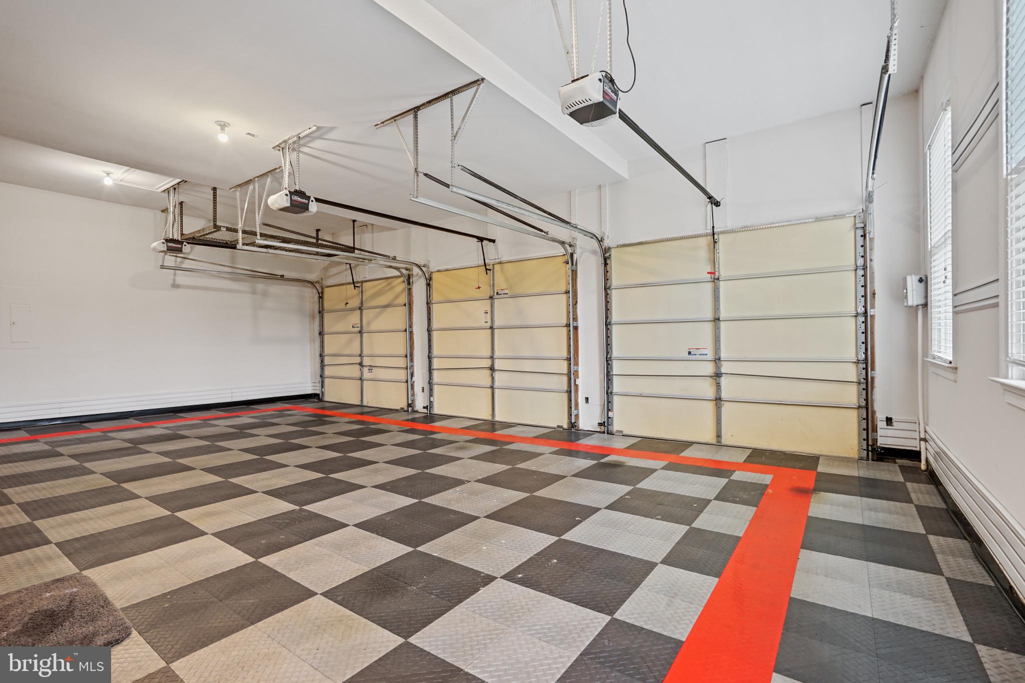 CEDAR CREST - Residential