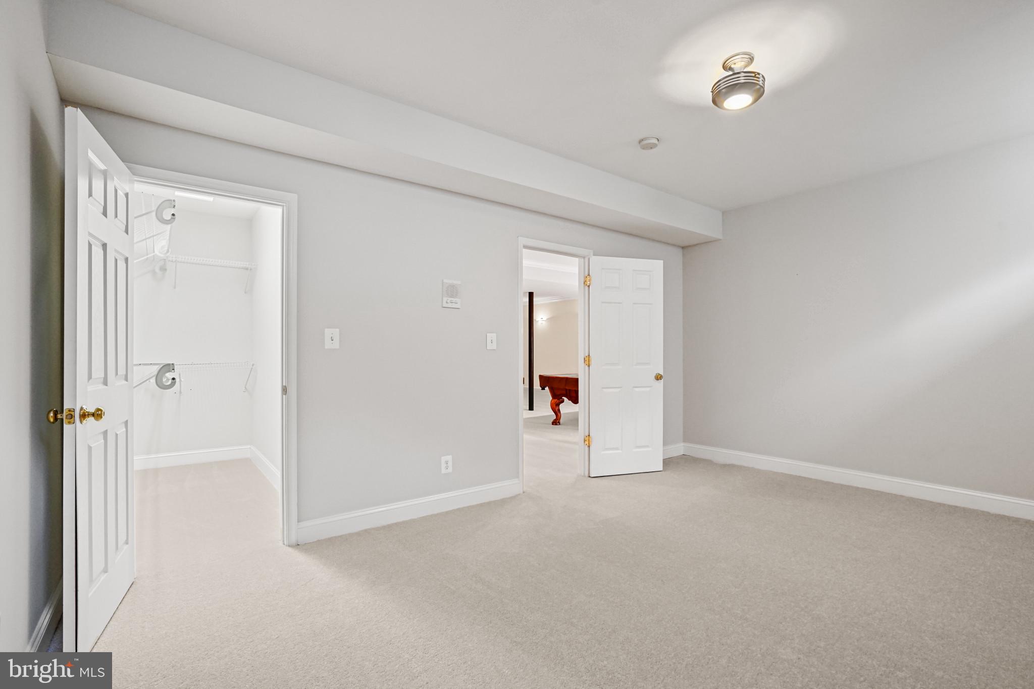 CEDAR CREST - Residential